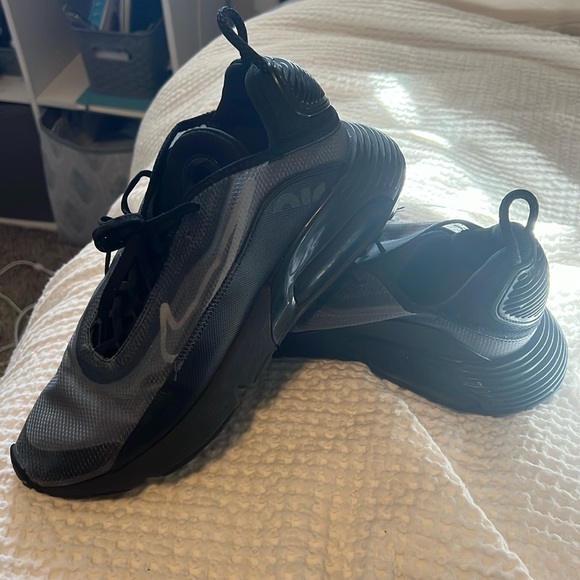 Nike - Picture 1 of 3